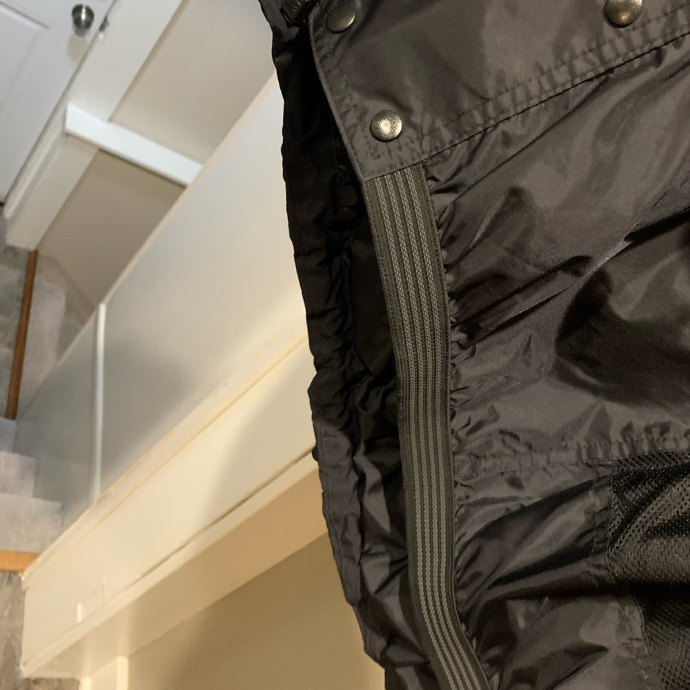 Black North Face Jacket - Excellent Condition - Picture 7 of 10